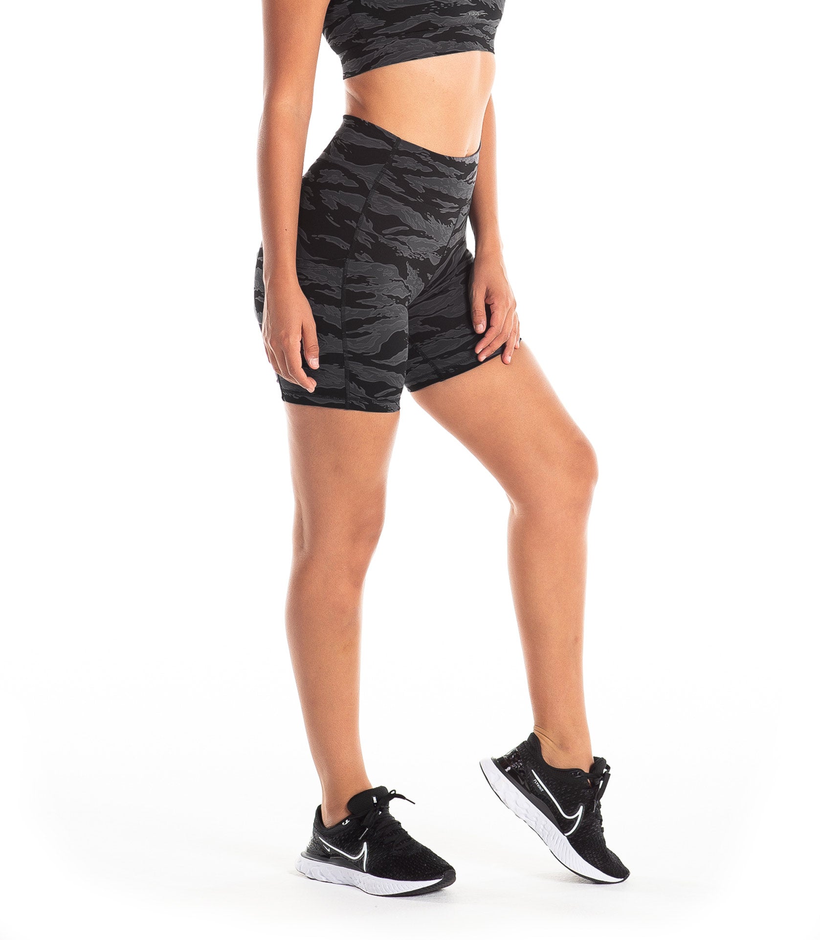 #color_Black Jungle Camo/Silver Reflective