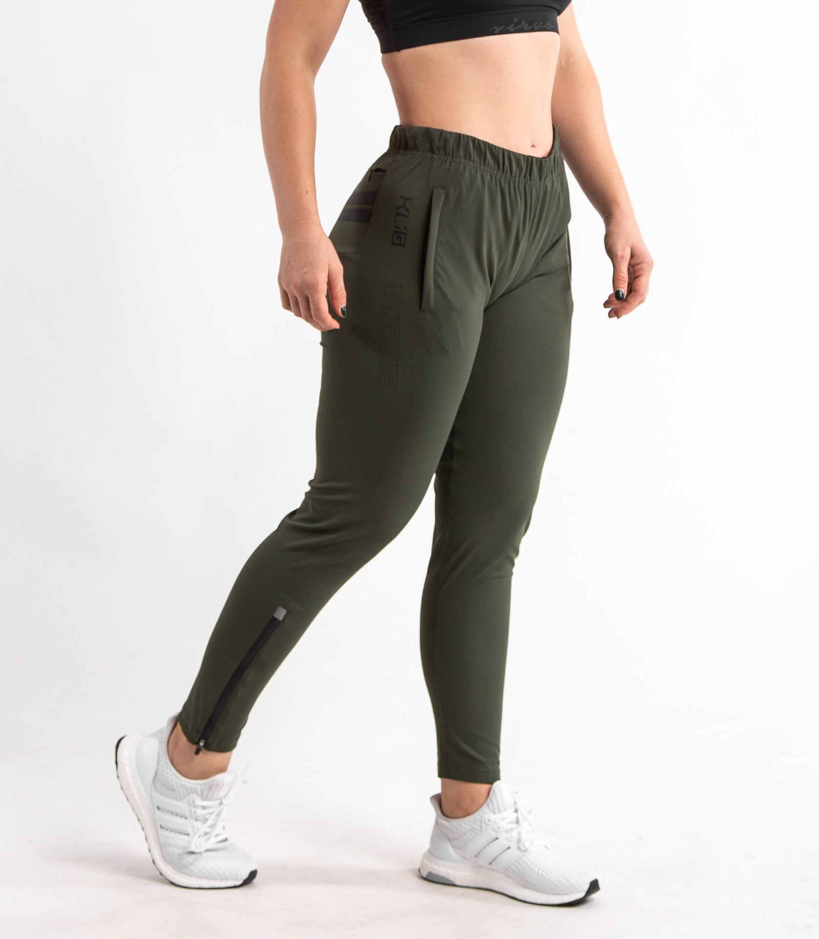 #color_Kombu Green/Black